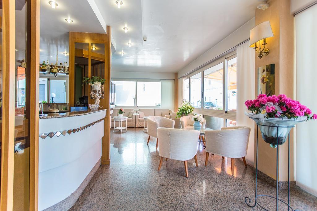Hotel Barca D'Oro Белларія-Іджеа-Марина Екстер'єр фото